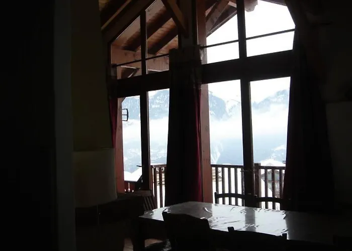 Beau Au Depart Des Pistes - 6 Pieces 10 Personnes Mae-4869 *