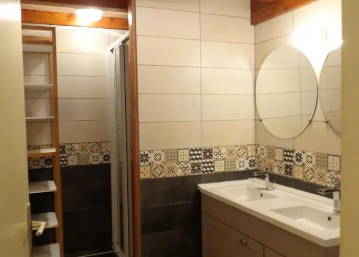 Beau Au Depart Des Pistes - 6 Pieces 10 Personnes Mae-4869 *